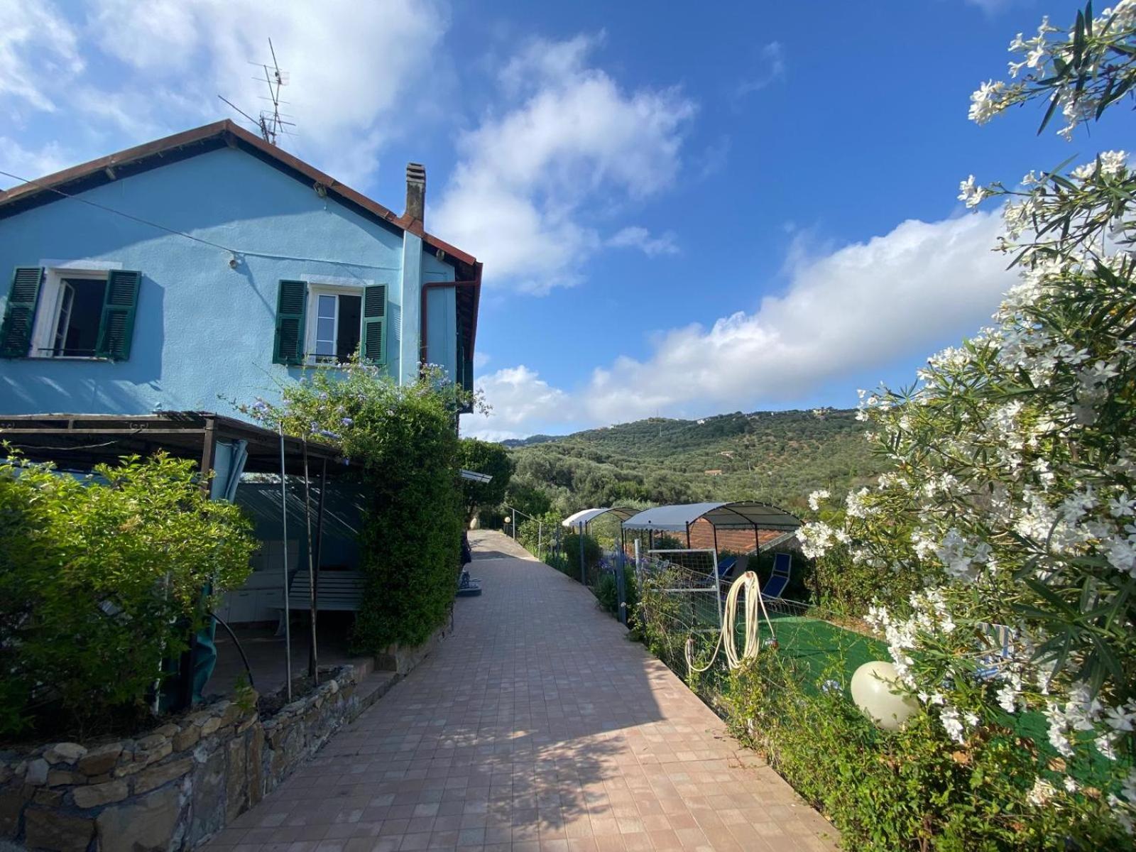 Casa Elvira Villa Imperia Exterior photo